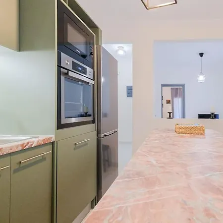 Theofilos Urban Apartment, Close To Center Soluň