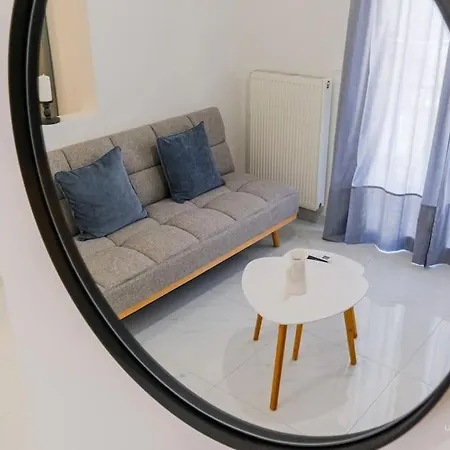 Theofilos Urban Apartment, Close To Center Apartmán *